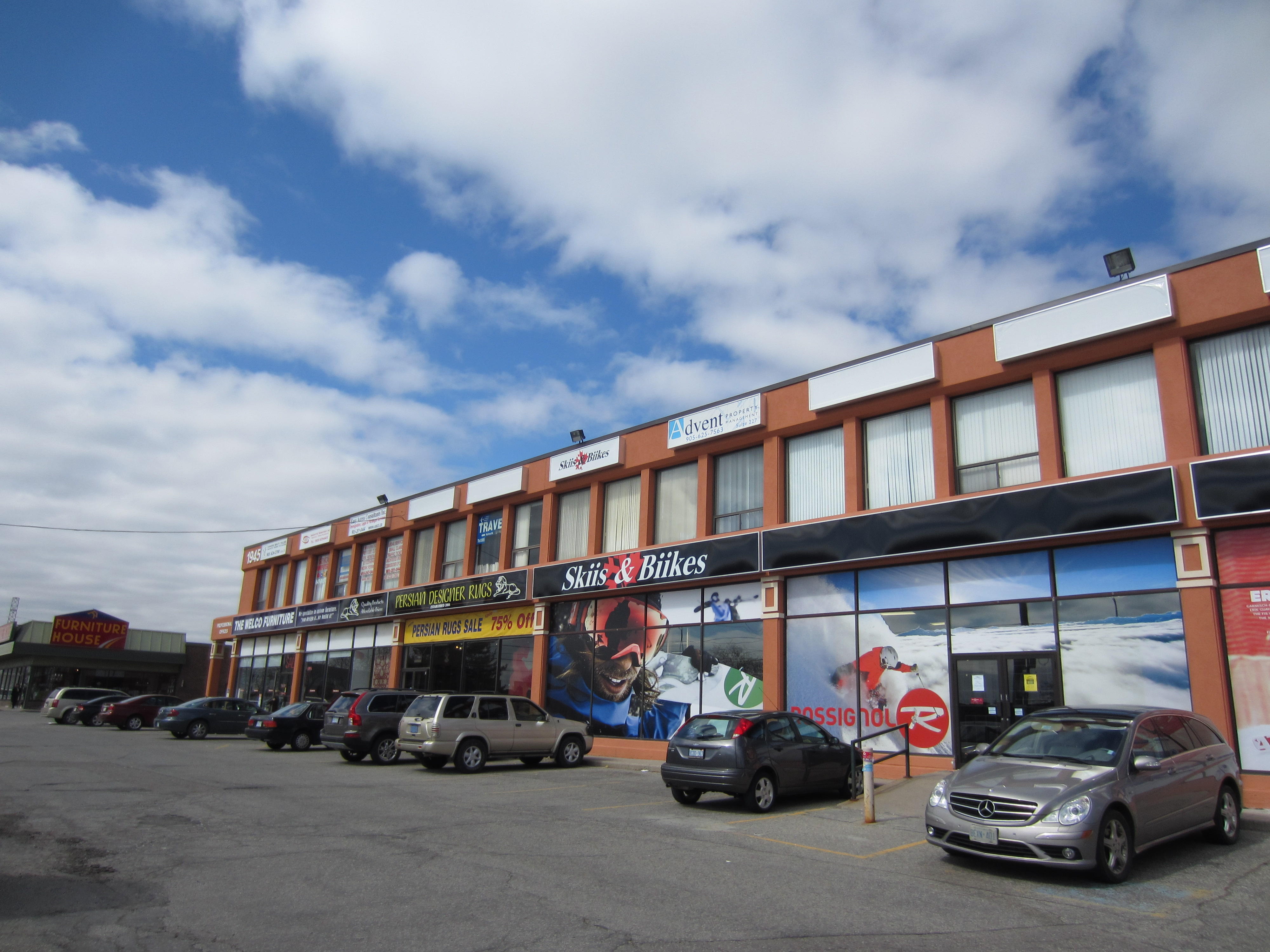 1945 Dundas St. East